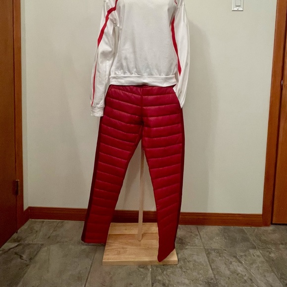 Warm puffer pants with elastic side panels NWT - Picture 12 of 15